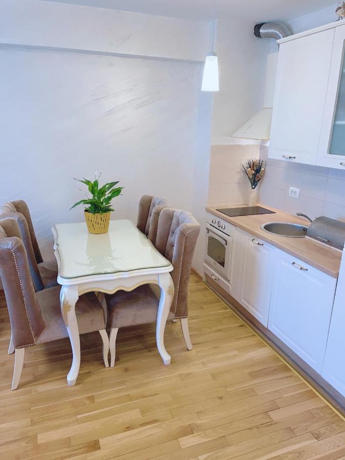 Buddha City Apartment Budva Eksteriør bilde